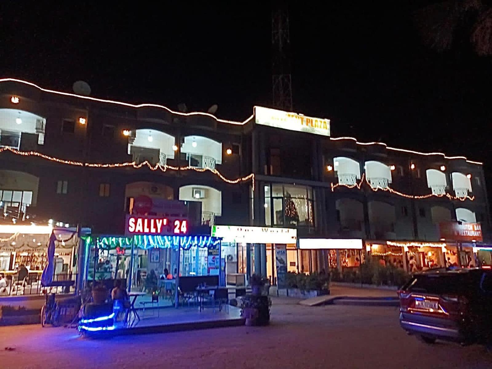 Apartments Plaza Hotel كولولي المظهر الخارجي الصورة