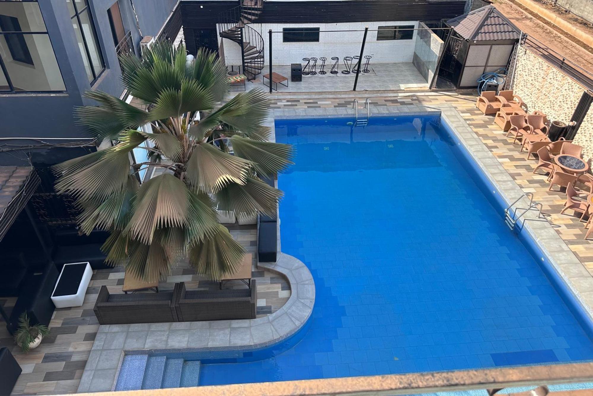 Apartments Plaza Hotel كولولي المظهر الخارجي الصورة